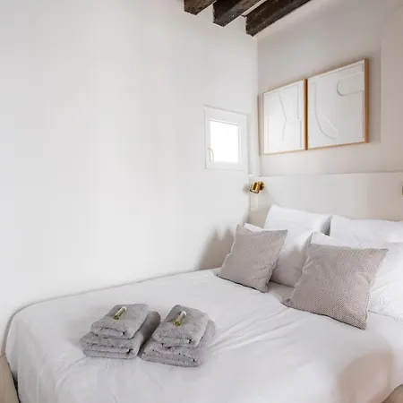 Super - Montorgueil - Designer Appartement
